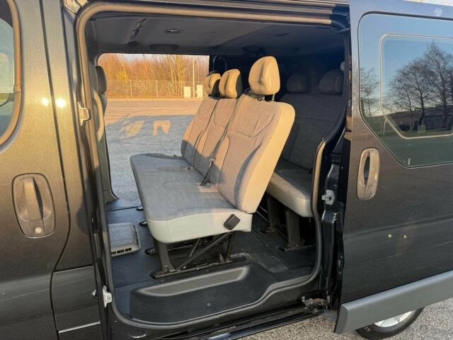 Рено Трафик 2008 в Кропивницком (Кировограде) на Automoto.ua Черный Рено Трафик, объемом двигателя 2 л и пробегом 287 тыс. км за 6800 $, фото 15 на Automoto.ua