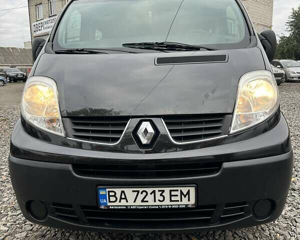 Чорний Рено Трафік, об'ємом двигуна 2 л та пробігом 328 тис. км за 11800 $, фото 11 на Automoto.ua