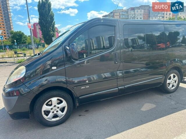 Чорний Рено Трафік, об'ємом двигуна 2 л та пробігом 230 тис. км за 12150 $, фото 1 на Automoto.ua