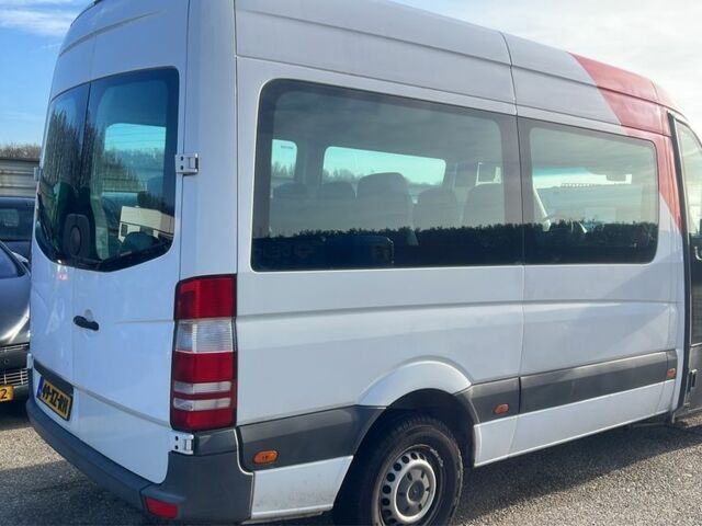 Рено Трафик 2008 в Львове на Automoto.ua Черный Рено Трафик, объемом двигателя 2 л и пробегом 275 тыс. км за 4196 $, фото 7 на Automoto.ua