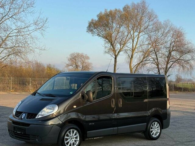 Рено Трафик 2008 в Кропивницком (Кировограде) на Automoto.ua Черный Рено Трафик, объемом двигателя 2 л и пробегом 287 тыс. км за 6800 $, фото 2 на Automoto.ua