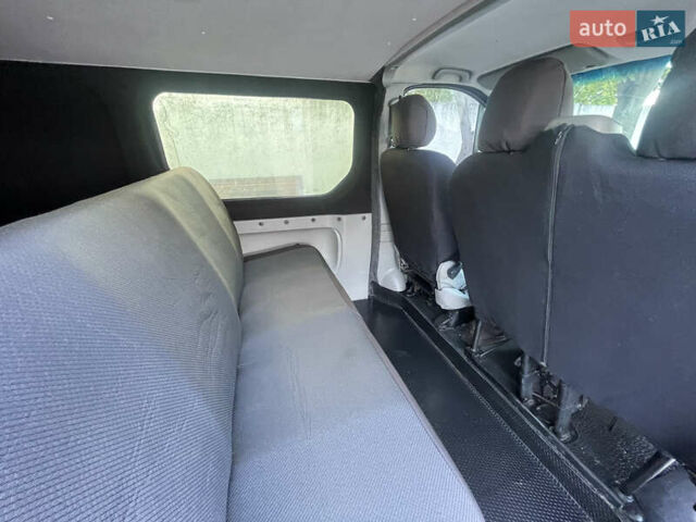 Черный Рено Трафик, объемом двигателя 2 л и пробегом 290 тыс. км за 9700 $, фото 30 на Automoto.ua
