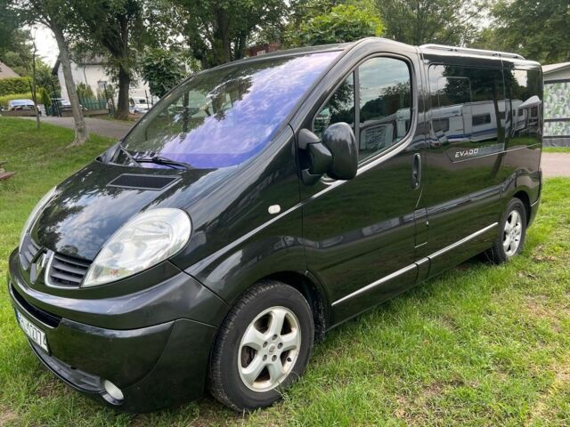 Черный Рено Трафик, объемом двигателя 2 л и пробегом 229 тыс. км за 7700 $, фото 4 на Automoto.ua