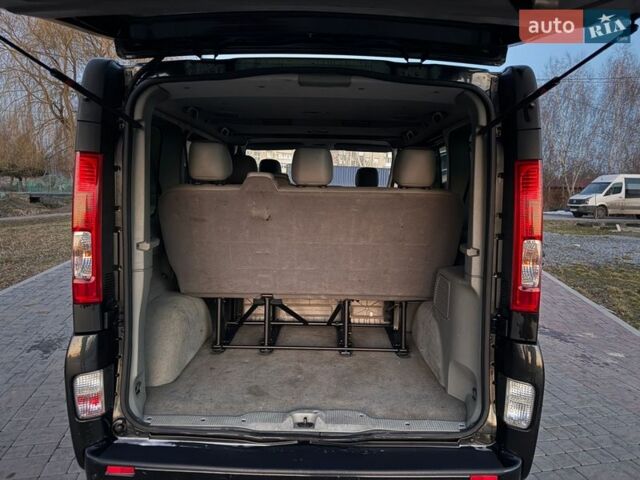 Чорний Рено Трафік, об'ємом двигуна 2.5 л та пробігом 262 тис. км за 13500 $, фото 23 на Automoto.ua