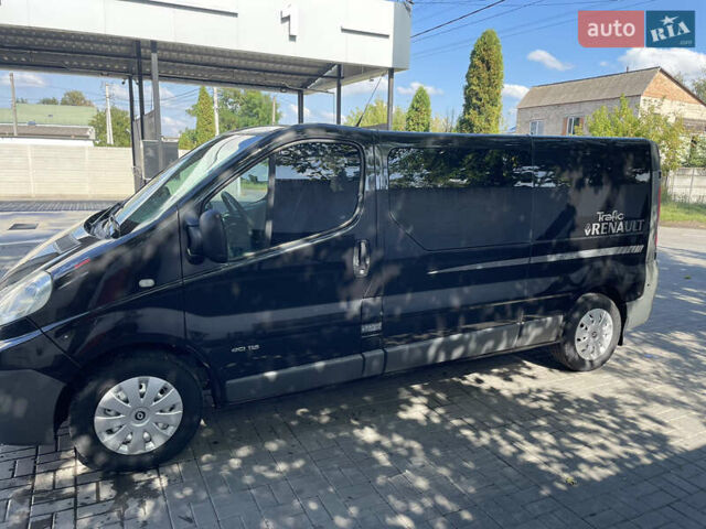 Черный Рено Трафик, объемом двигателя 2 л и пробегом 290 тыс. км за 9700 $, фото 7 на Automoto.ua