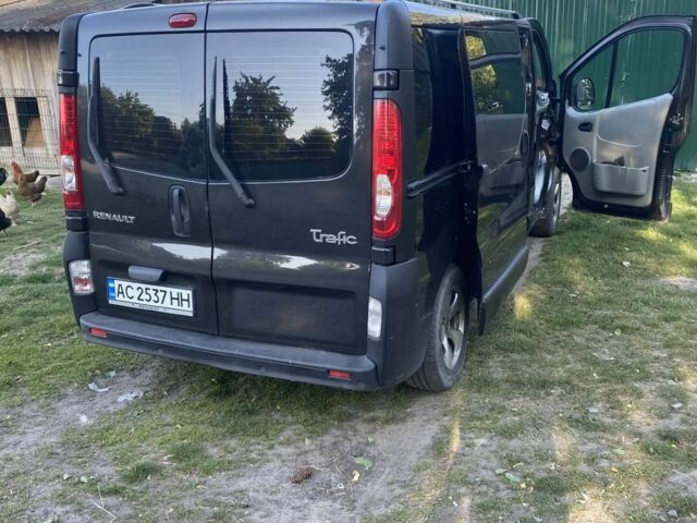 Чорний Рено Трафік, об'ємом двигуна 2 л та пробігом 360 тис. км за 9700 $, фото 4 на Automoto.ua