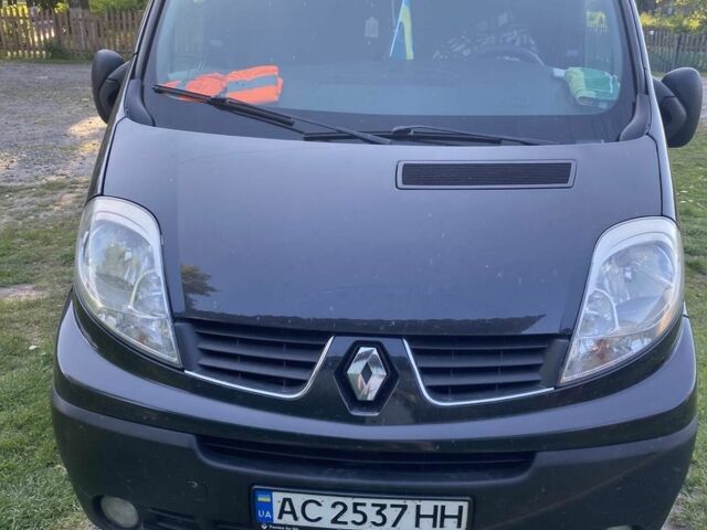Чорний Рено Трафік, об'ємом двигуна 2 л та пробігом 360 тис. км за 9700 $, фото 2 на Automoto.ua