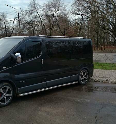 Черный Рено Трафик, объемом двигателя 2.5 л и пробегом 410 тыс. км за 11100 $, фото 3 на Automoto.ua