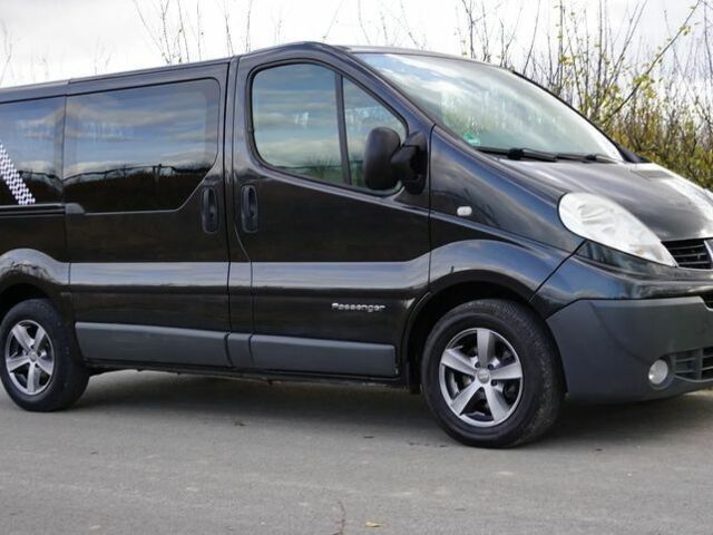 Черный Рено Трафик, объемом двигателя 2 л и пробегом 192 тыс. км за 8200 $, фото 3 на Automoto.ua