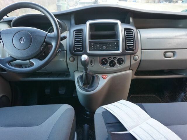 Черный Рено Трафик, объемом двигателя 2 л и пробегом 192 тыс. км за 8200 $, фото 15 на Automoto.ua