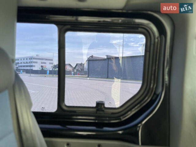 Черный Рено Трафик, объемом двигателя 2 л и пробегом 159 тыс. км за 15100 $, фото 66 на Automoto.ua