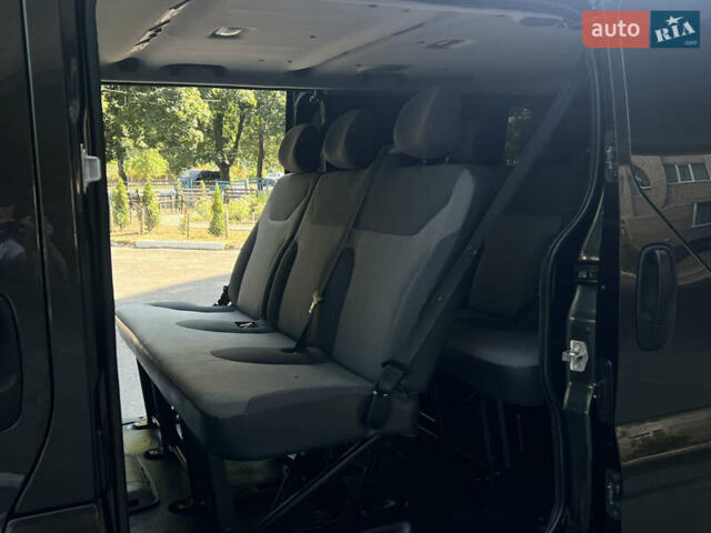 Черный Рено Трафик, объемом двигателя 2.5 л и пробегом 316 тыс. км за 14750 $, фото 62 на Automoto.ua