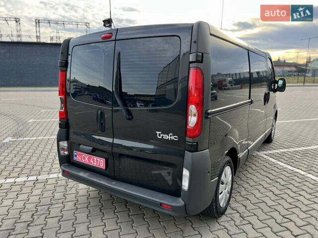 Черный Рено Трафик, объемом двигателя 2 л и пробегом 159 тыс. км за 15100 $, фото 28 на Automoto.ua