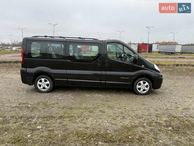 Черный Рено Трафик, объемом двигателя 2 л и пробегом 230 тыс. км за 13800 $, фото 3 на Automoto.ua