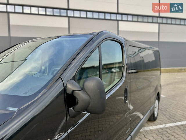 Черный Рено Трафик, объемом двигателя 2 л и пробегом 159 тыс. км за 15100 $, фото 20 на Automoto.ua
