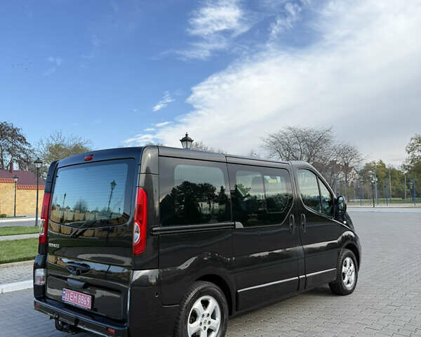 Черный Рено Трафик, объемом двигателя 2.5 л и пробегом 216 тыс. км за 16900 $, фото 8 на Automoto.ua