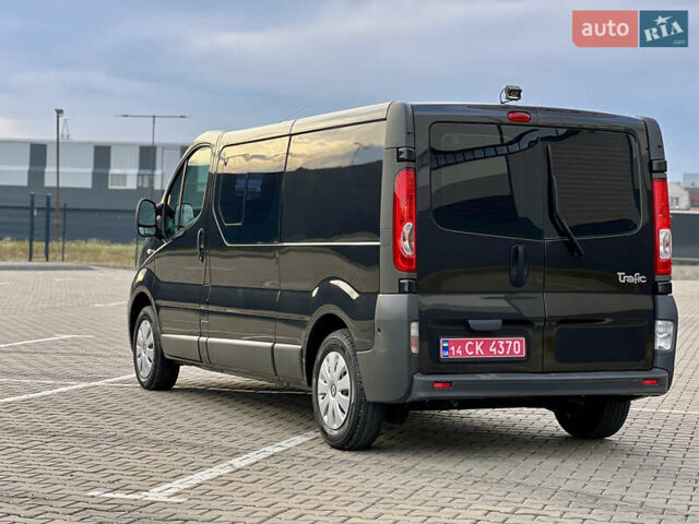 Черный Рено Трафик, объемом двигателя 2 л и пробегом 159 тыс. км за 15100 $, фото 13 на Automoto.ua