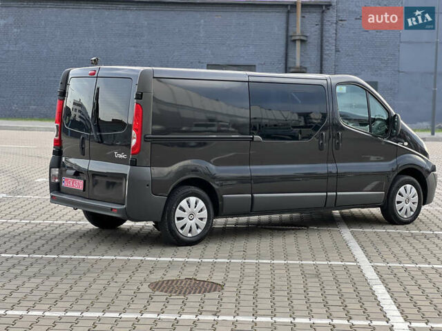 Черный Рено Трафик, объемом двигателя 2 л и пробегом 159 тыс. км за 15100 $, фото 8 на Automoto.ua