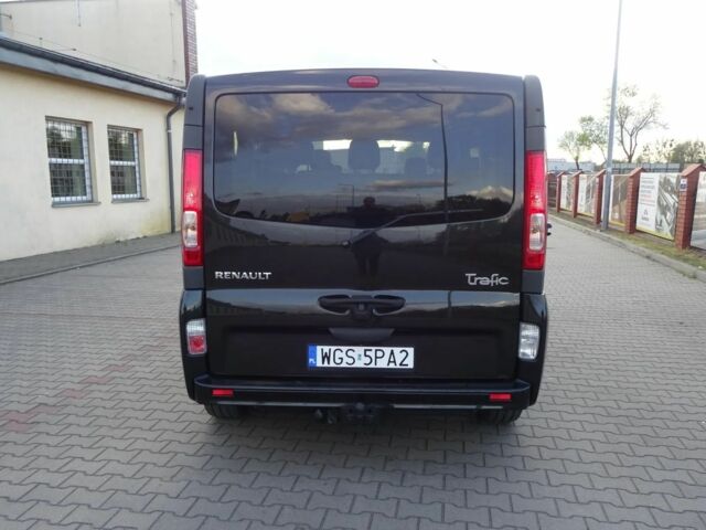 Рено Трафик 2011 в Николаеве на Automoto.ua Черный Рено Трафик, объемом двигателя 2 л и пробегом 256 тыс. км за 8200 $, фото 7 на Automoto.ua