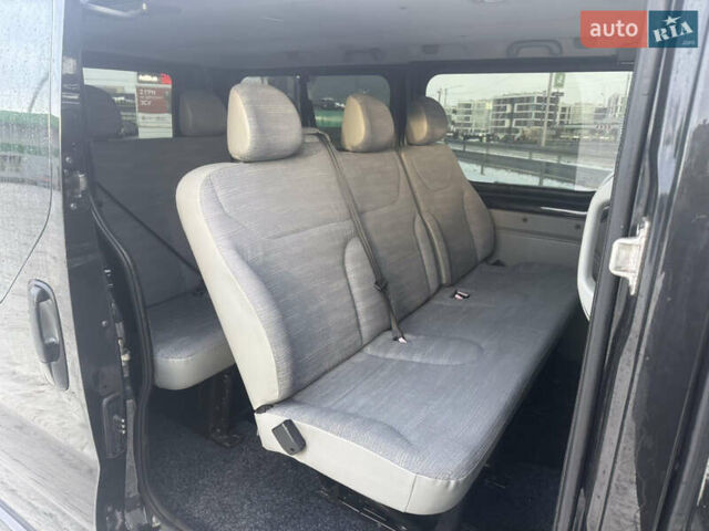 Чорний Рено Трафік, об'ємом двигуна 2 л та пробігом 231 тис. км за 12999 $, фото 13 на Automoto.ua