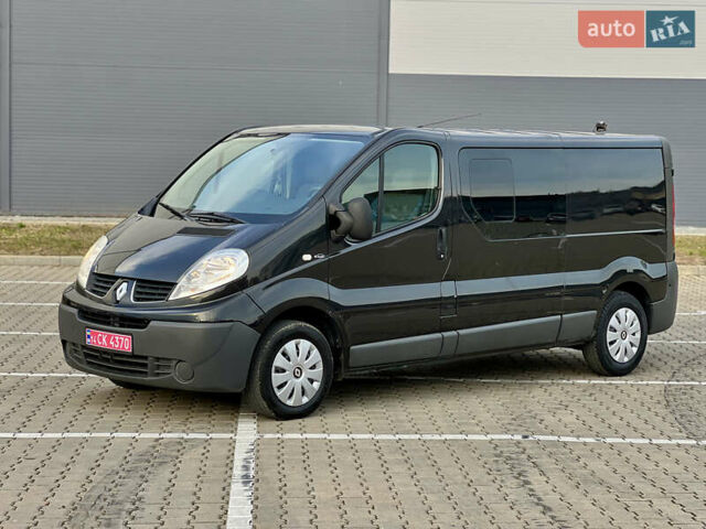 Черный Рено Трафик, объемом двигателя 2 л и пробегом 159 тыс. км за 15100 $, фото 16 на Automoto.ua