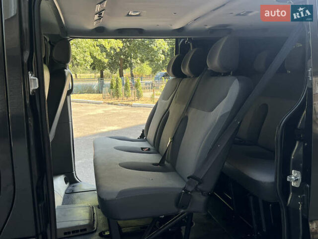 Черный Рено Трафик, объемом двигателя 2.5 л и пробегом 316 тыс. км за 14750 $, фото 63 на Automoto.ua