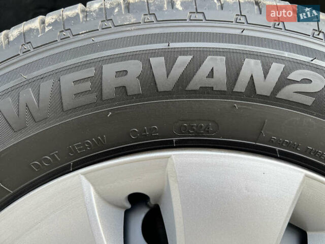 Черный Рено Трафик, объемом двигателя 2 л и пробегом 159 тыс. км за 15100 $, фото 36 на Automoto.ua