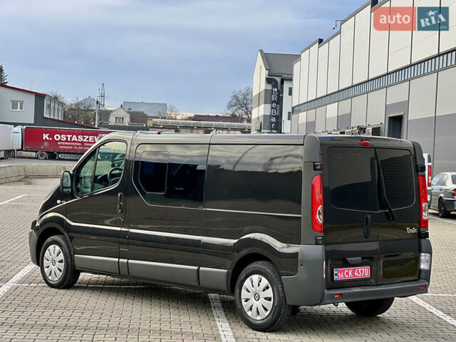 Черный Рено Трафик, объемом двигателя 2 л и пробегом 159 тыс. км за 15100 $, фото 14 на Automoto.ua