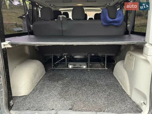 Чорний Рено Трафік, об'ємом двигуна 2 л та пробігом 440 тис. км за 12800 $, фото 20 на Automoto.ua