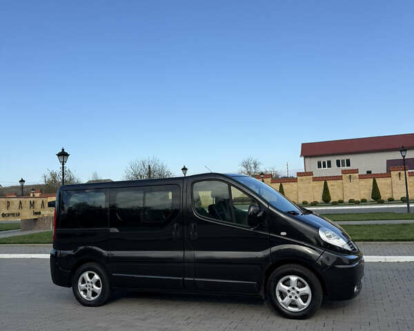 Черный Рено Трафик, объемом двигателя 2.5 л и пробегом 216 тыс. км за 16900 $, фото 7 на Automoto.ua