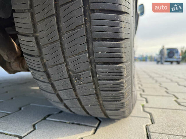 Черный Рено Трафик, объемом двигателя 2.5 л и пробегом 216 тыс. км за 16900 $, фото 18 на Automoto.ua