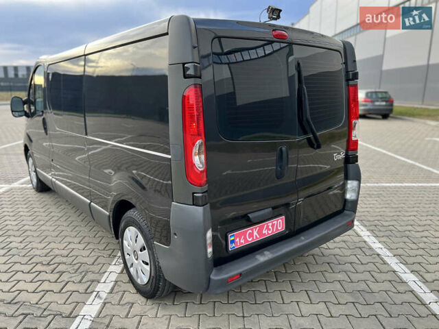 Черный Рено Трафик, объемом двигателя 2 л и пробегом 159 тыс. км за 15100 $, фото 26 на Automoto.ua