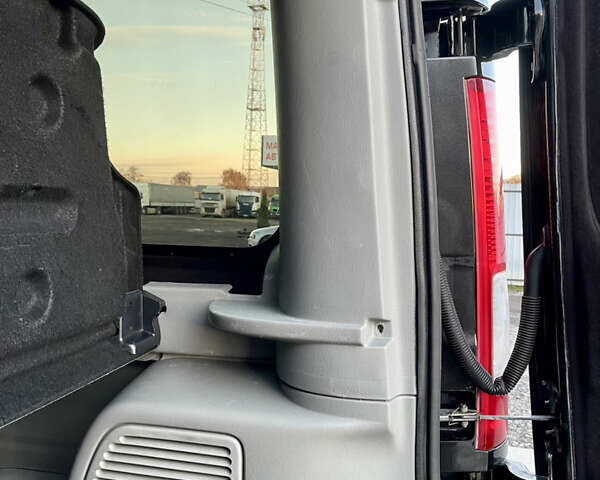 Черный Рено Трафик, объемом двигателя 2 л и пробегом 240 тыс. км за 14499 $, фото 32 на Automoto.ua