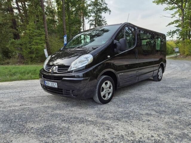 Черный Рено Трафик, объемом двигателя 2 л и пробегом 231 тыс. км за 8300 $, фото 5 на Automoto.ua