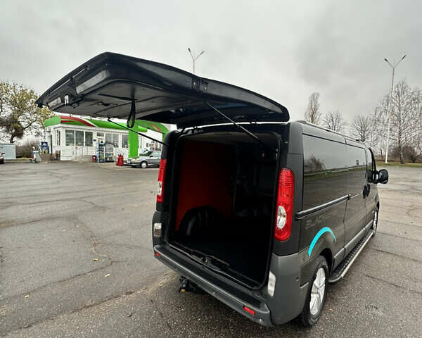 Черный Рено Трафик, объемом двигателя 2 л и пробегом 293 тыс. км за 12500 $, фото 50 на Automoto.ua