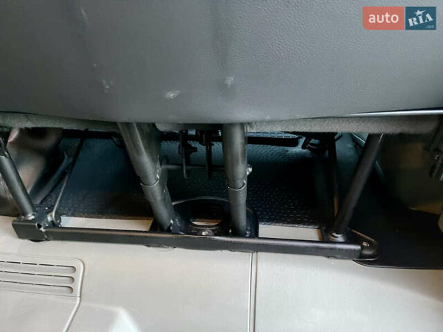 Черный Рено Трафик, объемом двигателя 2 л и пробегом 240 тыс. км за 14499 $, фото 41 на Automoto.ua