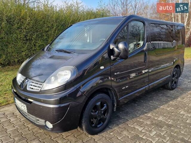 Чорний Рено Трафік, об'ємом двигуна 2 л та пробігом 176 тис. км за 11500 $, фото 2 на Automoto.ua