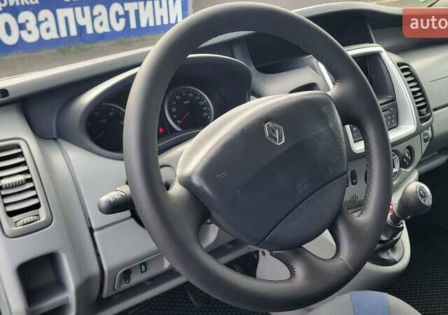 Рено Трафик 2012 в Калуше на Automoto.ua Черный Рено Трафик, объемом двигателя 2 л и пробегом 320 тыс. км за 13500 $, фото 12 на Automoto.ua