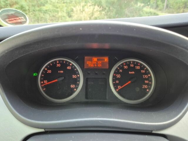 Черный Рено Трафик, объемом двигателя 2 л и пробегом 231 тыс. км за 8300 $, фото 22 на Automoto.ua