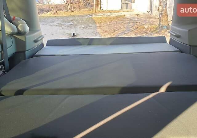 Черный Рено Трафик, объемом двигателя 2 л и пробегом 228 тыс. км за 18500 $, фото 12 на Automoto.ua