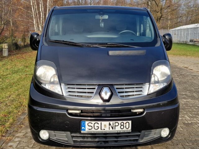 Чорний Рено Трафік, об'ємом двигуна 2 л та пробігом 176 тис. км за 8800 $, фото 3 на Automoto.ua