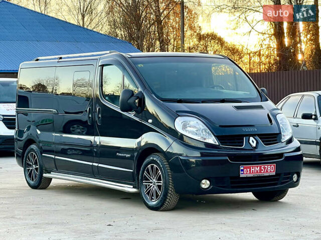 Черный Рено Трафик, объемом двигателя 2 л и пробегом 240 тыс. км за 14499 $, фото 2 на Automoto.ua
