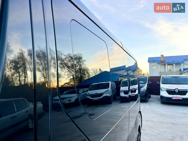 Черный Рено Трафик, объемом двигателя 2 л и пробегом 240 тыс. км за 14499 $, фото 16 на Automoto.ua