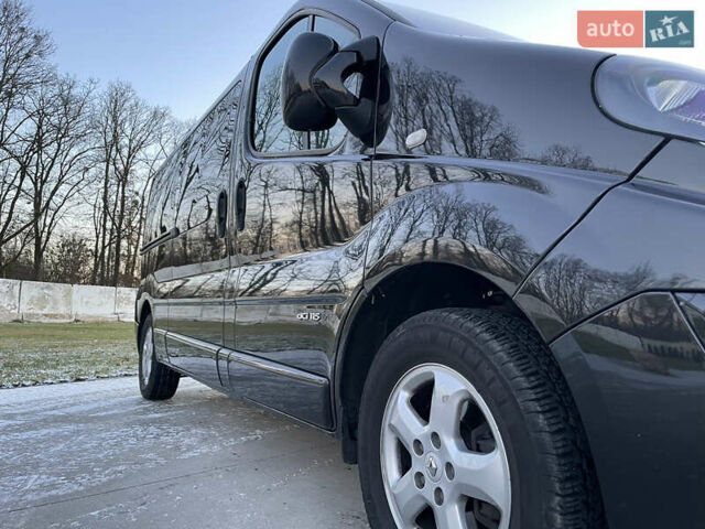Черный Рено Трафик, объемом двигателя 2 л и пробегом 201 тыс. км за 17900 $, фото 18 на Automoto.ua