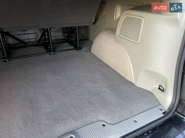 Черный Рено Трафик, объемом двигателя 2 л и пробегом 201 тыс. км за 17900 $, фото 61 на Automoto.ua