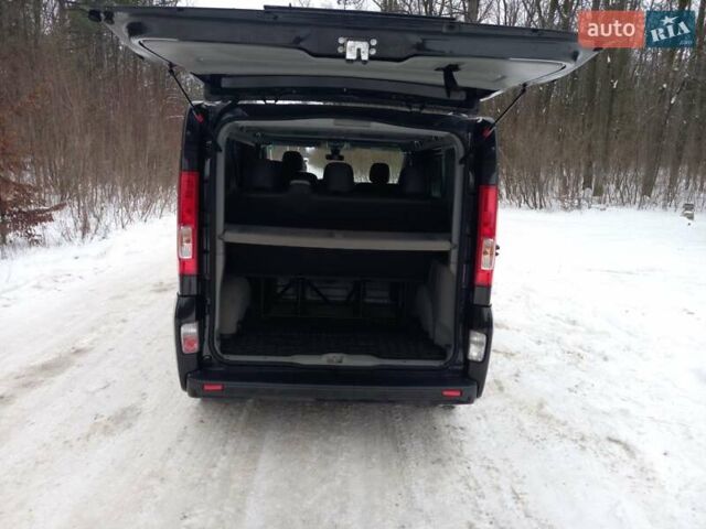 Чорний Рено Трафік, об'ємом двигуна 2 л та пробігом 243 тис. км за 17900 $, фото 26 на Automoto.ua