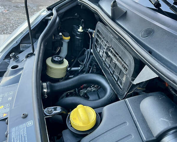 Черный Рено Трафик, объемом двигателя 2 л и пробегом 240 тыс. км за 14499 $, фото 60 на Automoto.ua