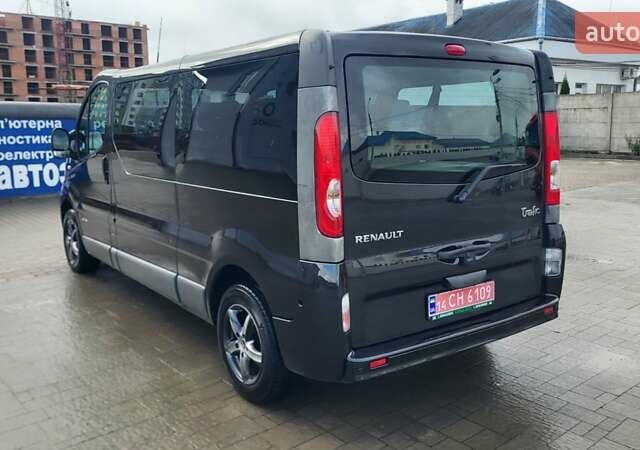 Чорний Рено Трафік, об'ємом двигуна 2 л та пробігом 320 тис. км за 13500 $, фото 1 на Automoto.ua