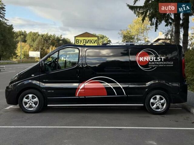 Чорний Рено Трафік, об'ємом двигуна 2 л та пробігом 301 тис. км за 12700 $, фото 1 на Automoto.ua