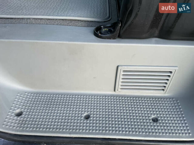 Черный Рено Трафик, объемом двигателя 2 л и пробегом 201 тыс. км за 17900 $, фото 29 на Automoto.ua